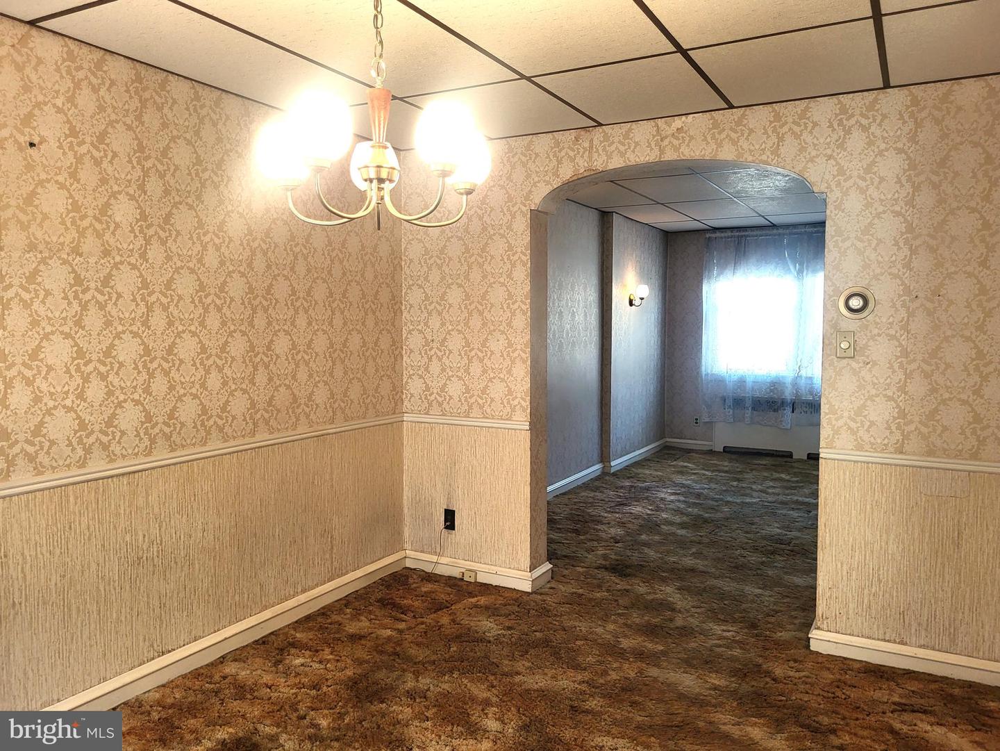 4231 Markland St Property Photo 7