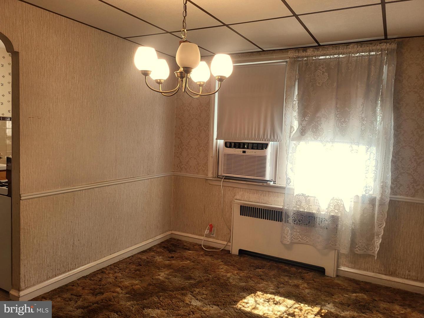 4231 Markland St Property Photo 9