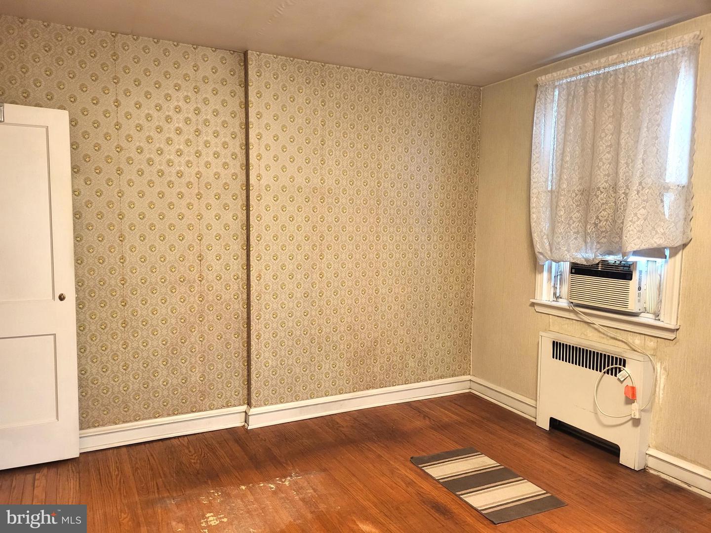 4231 Markland St Property Photo 17