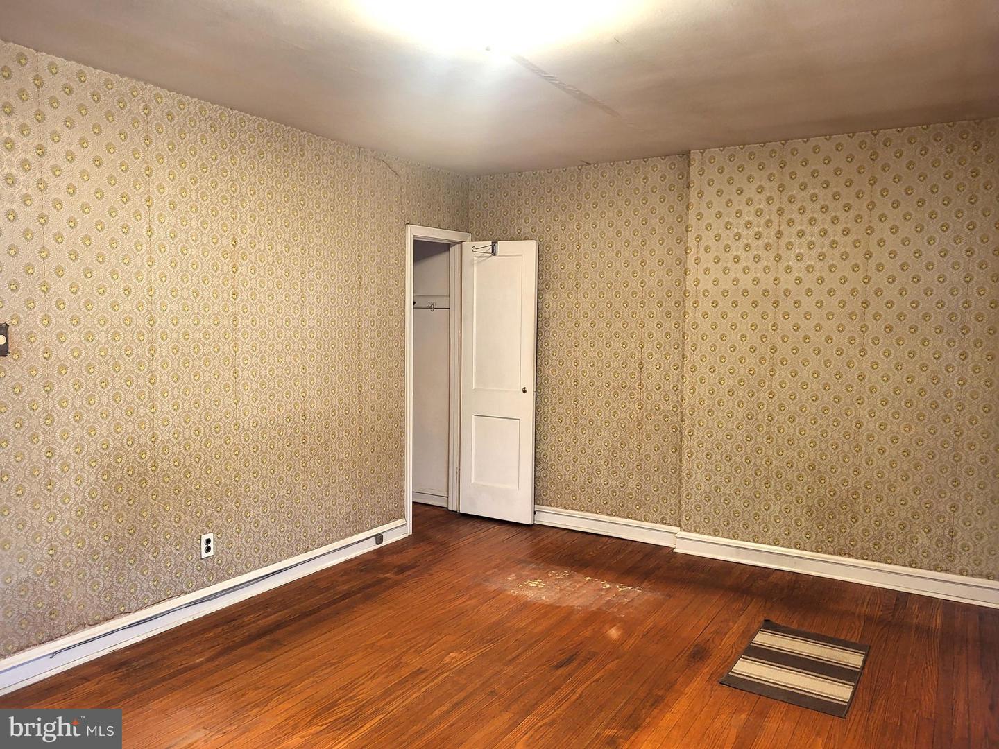4231 Markland St Property Photo 19
