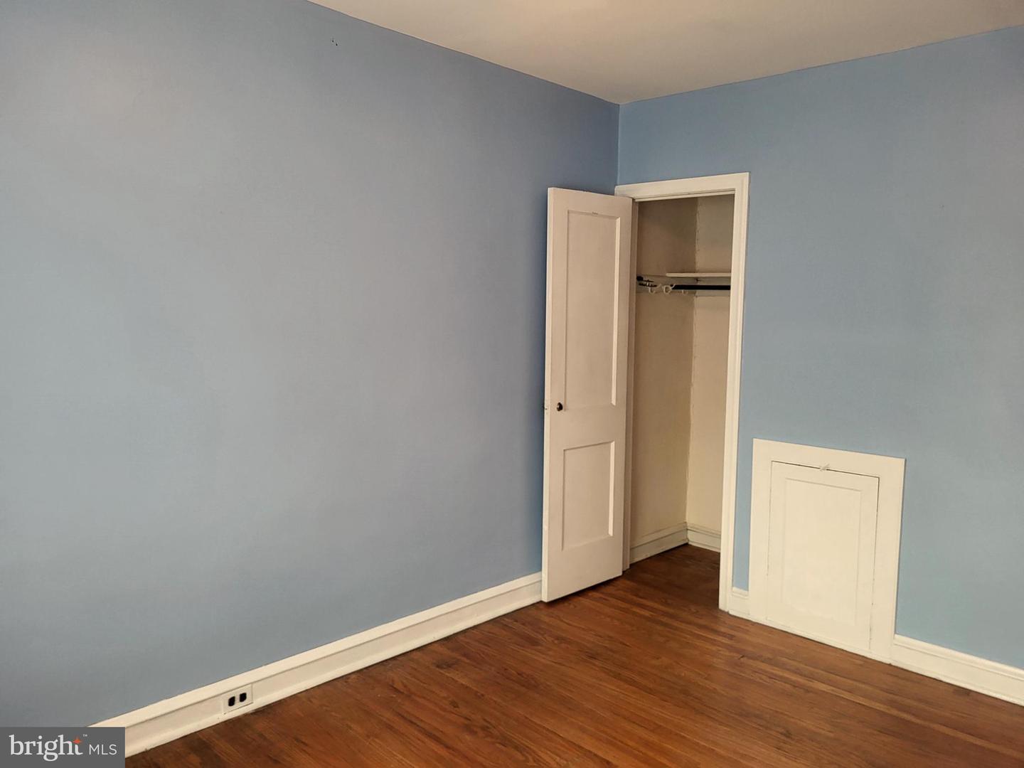 4231 Markland St Property Photo 21