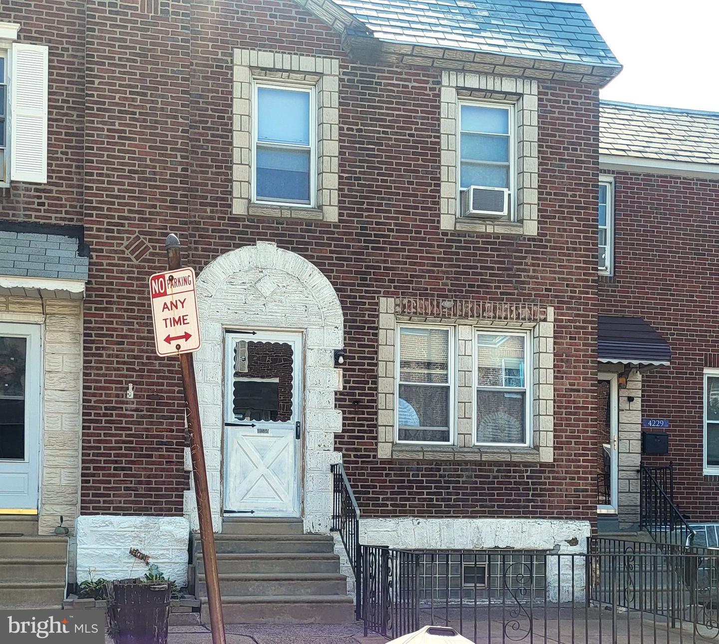 4231 Markland St Property Photo 44