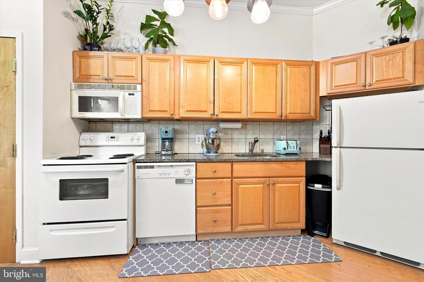 415 S 19th St #phf Property Photo 4