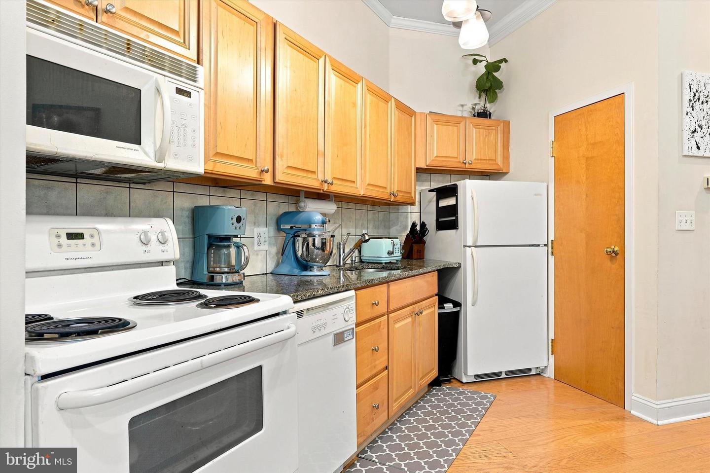 415 S 19th St #phf Property Photo 5
