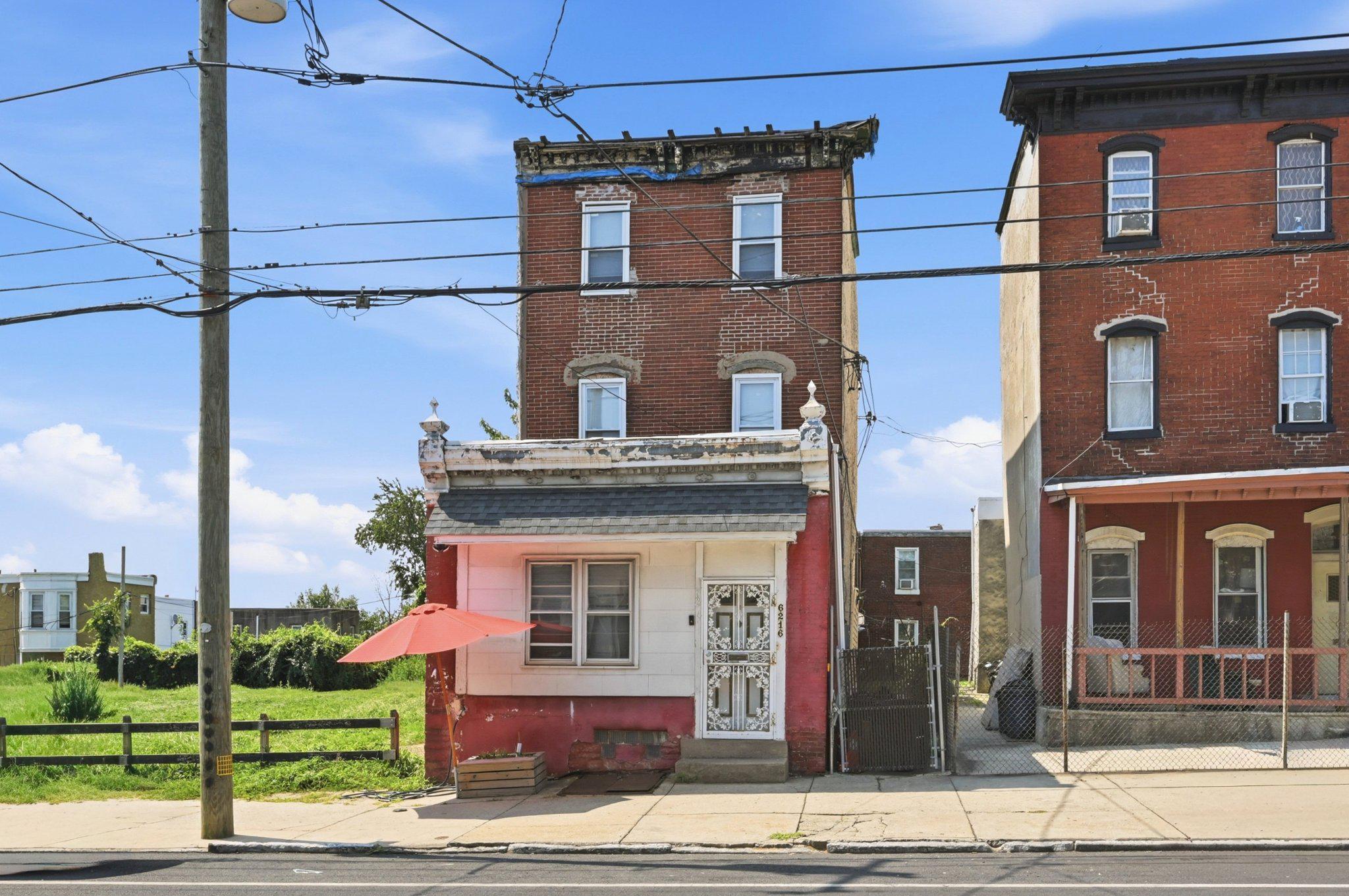 6216 Vine Street St Property Photo 1