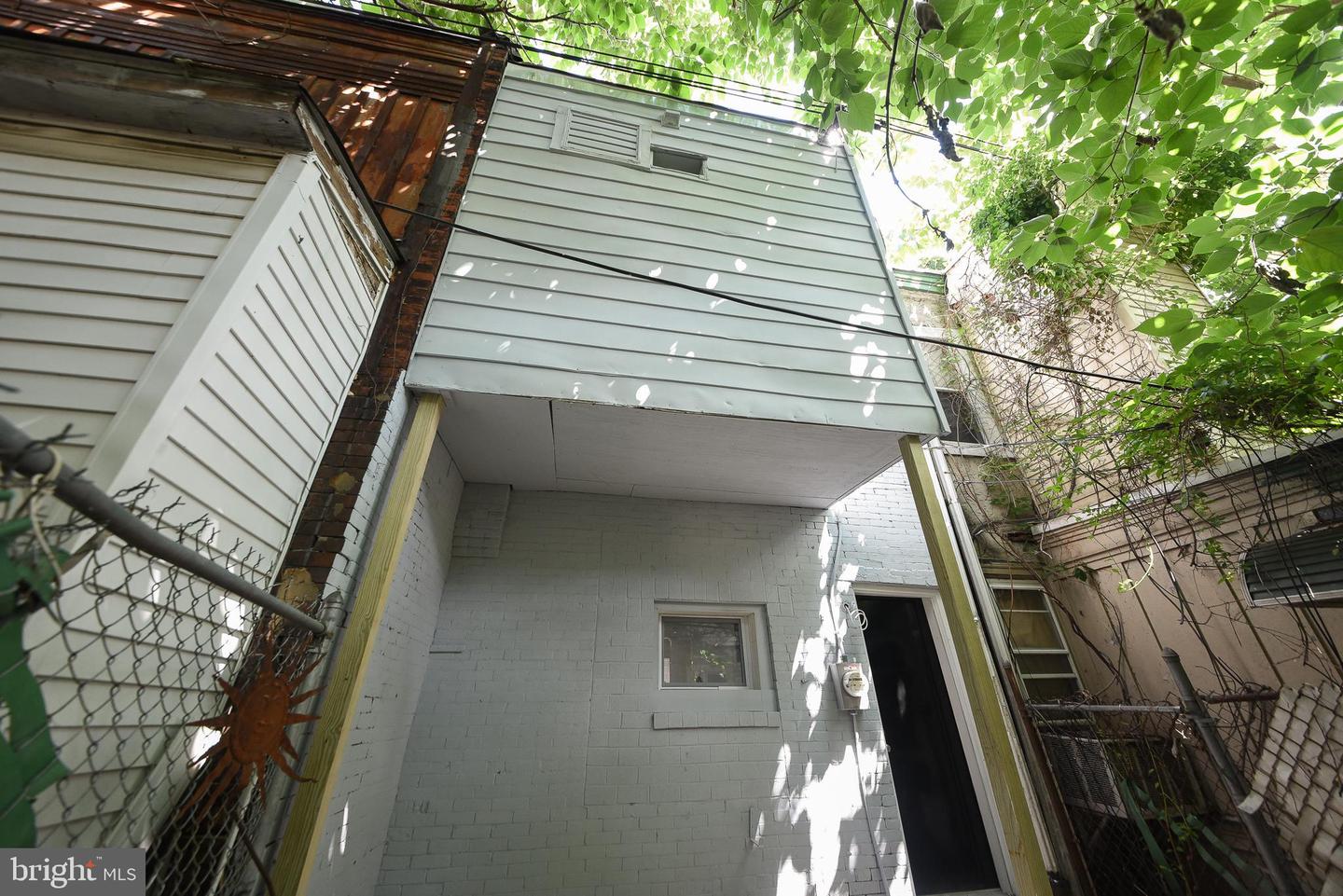 2416 N Napa St Property Photo 25
