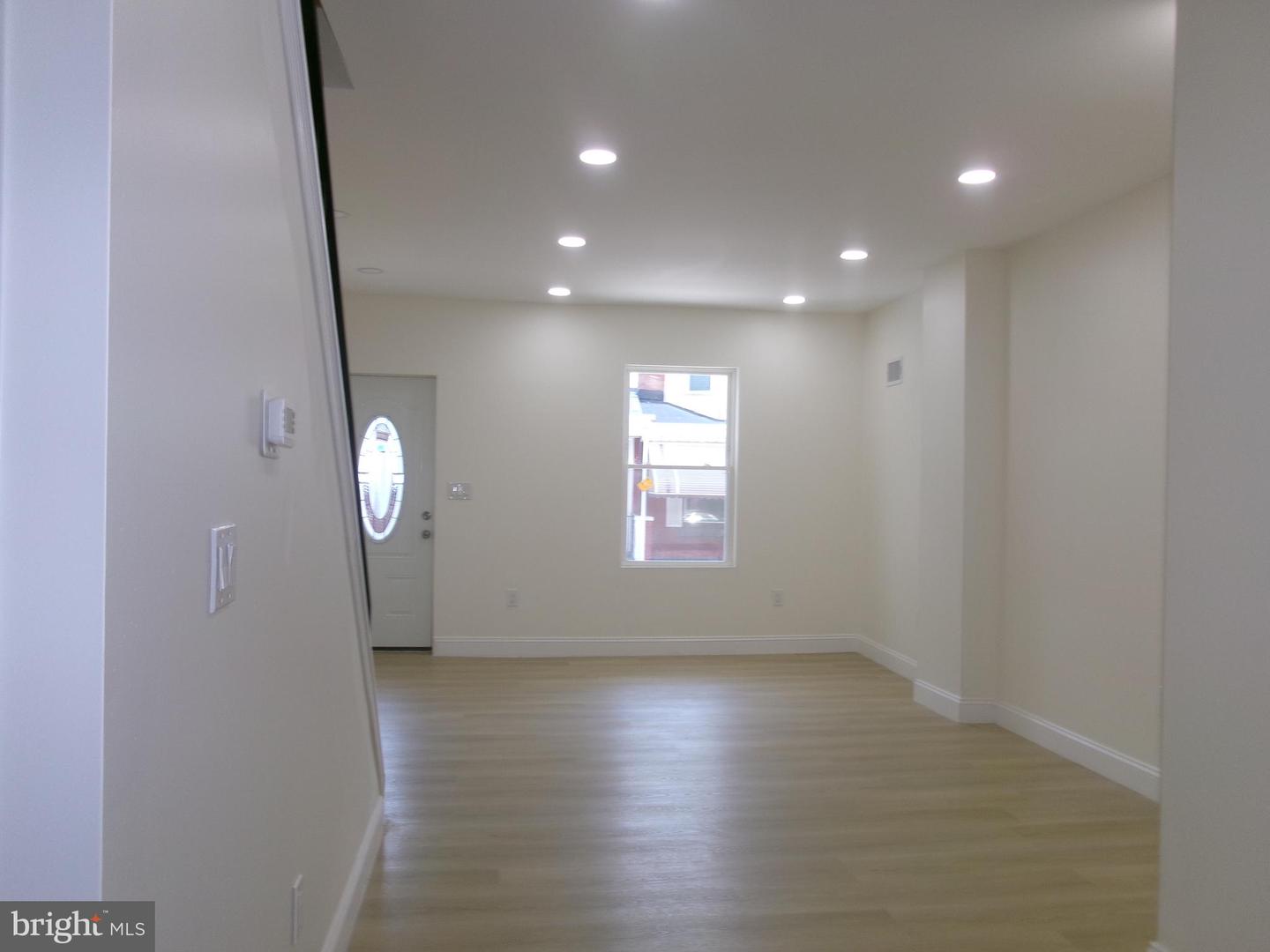 1406 N Hirst St Property Photo 5