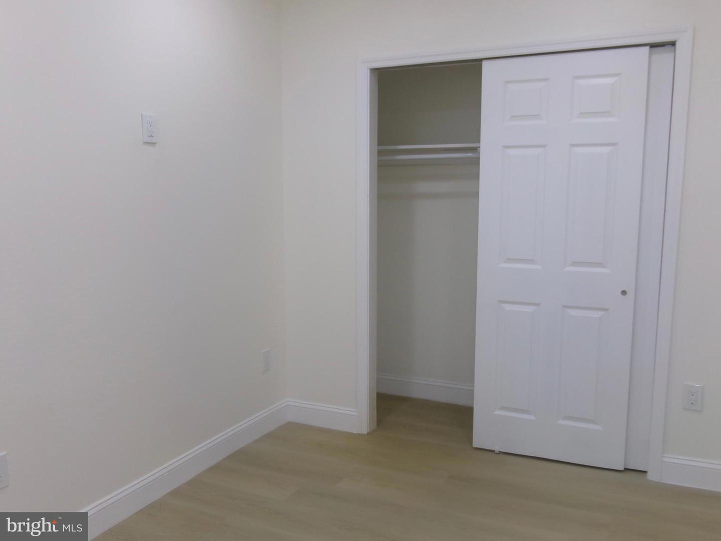 1406 N Hirst St Property Photo 8