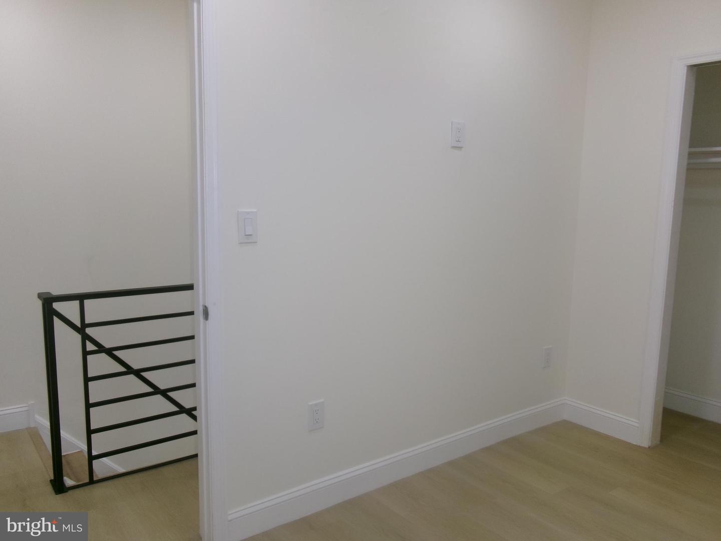 1406 N Hirst St Property Photo 9