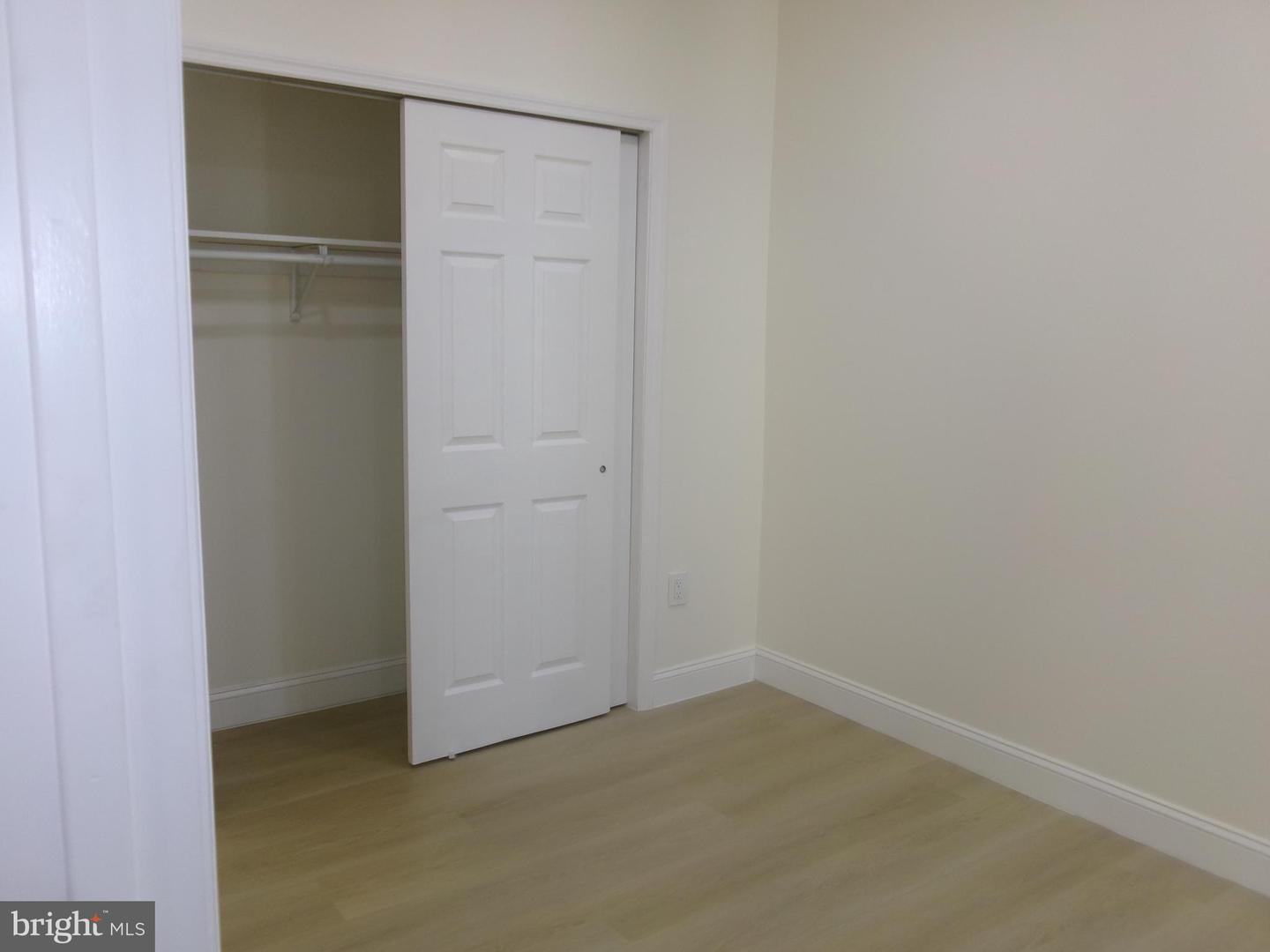 1406 N Hirst St Property Photo 10