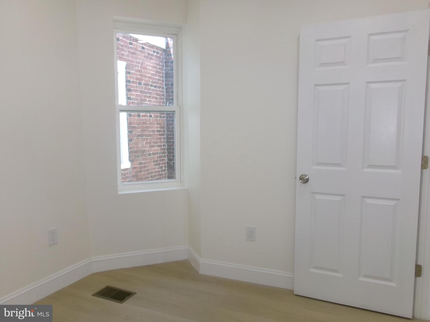 1406 N Hirst St Property Photo 11