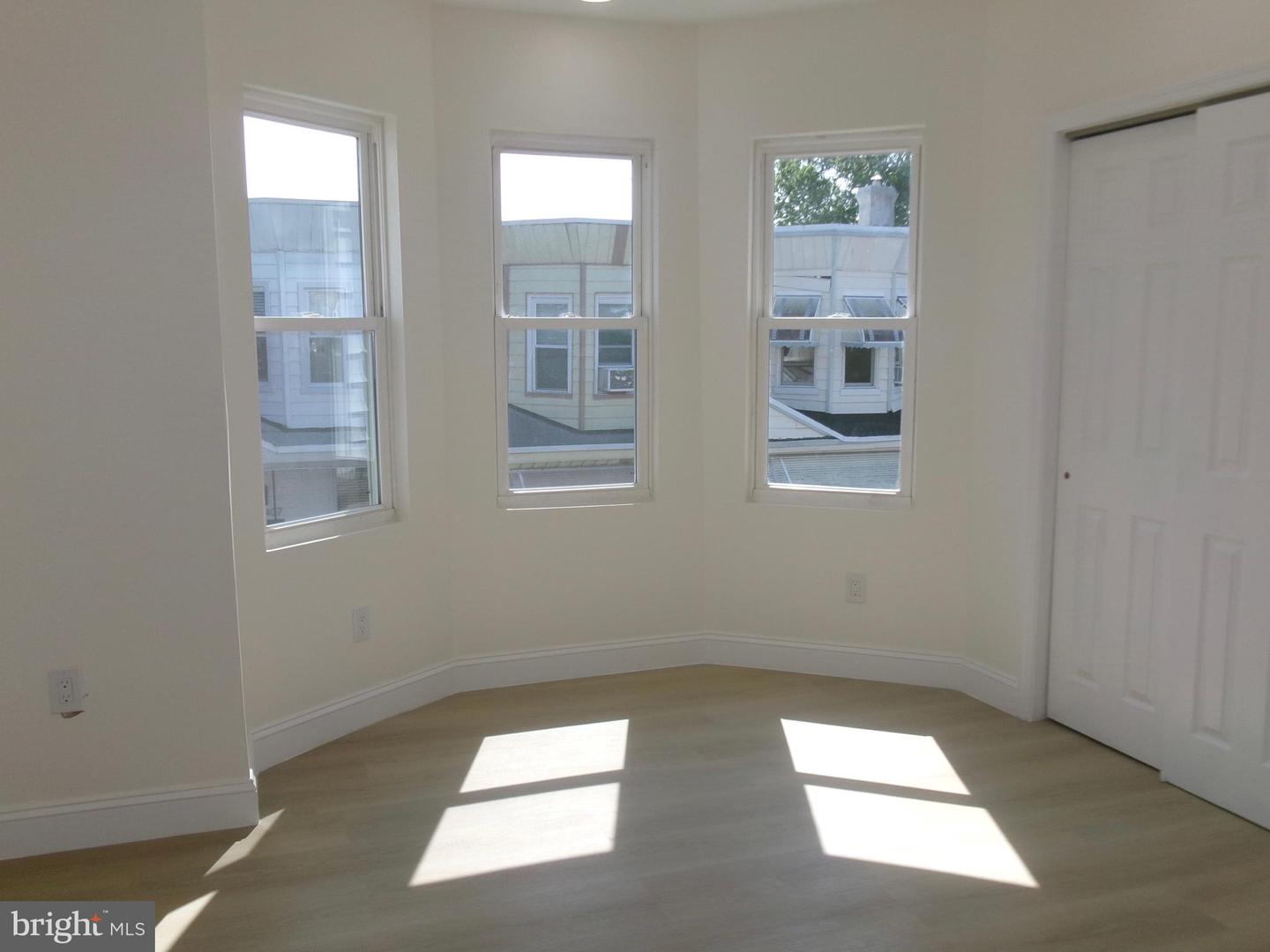1406 N Hirst St Property Photo 16