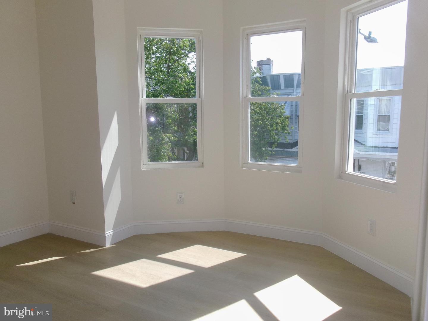 1406 N Hirst St Property Photo 25