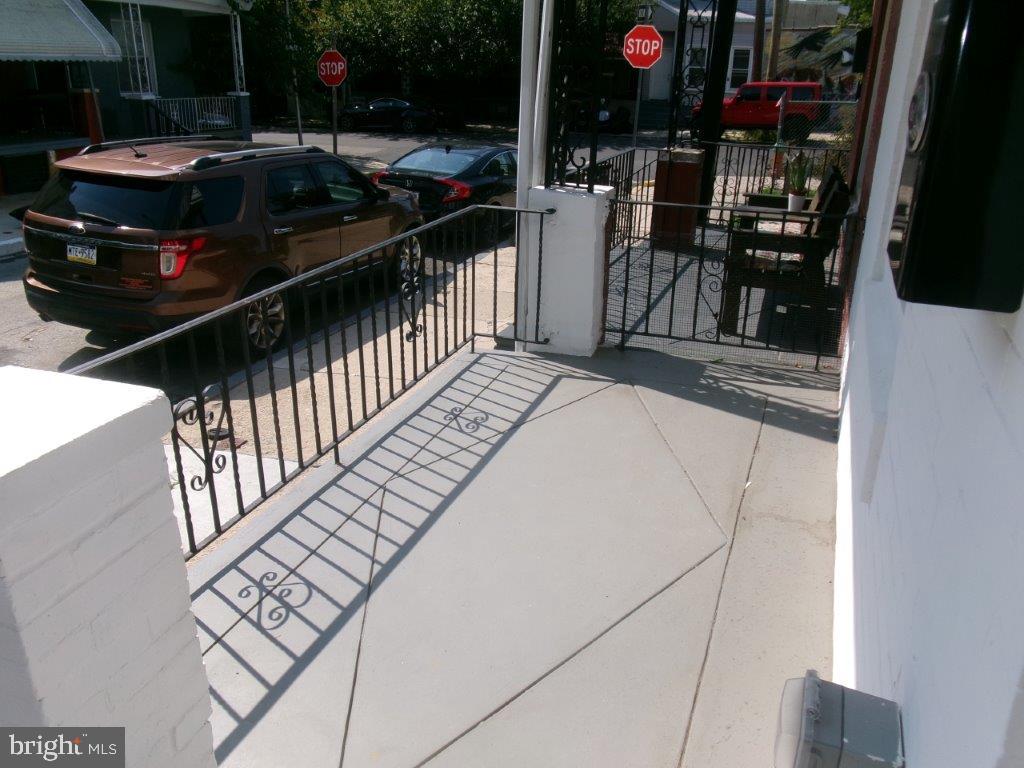 1406 N Hirst St Property Photo 32