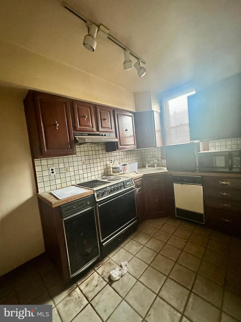 113 Widener St Property Photo 15