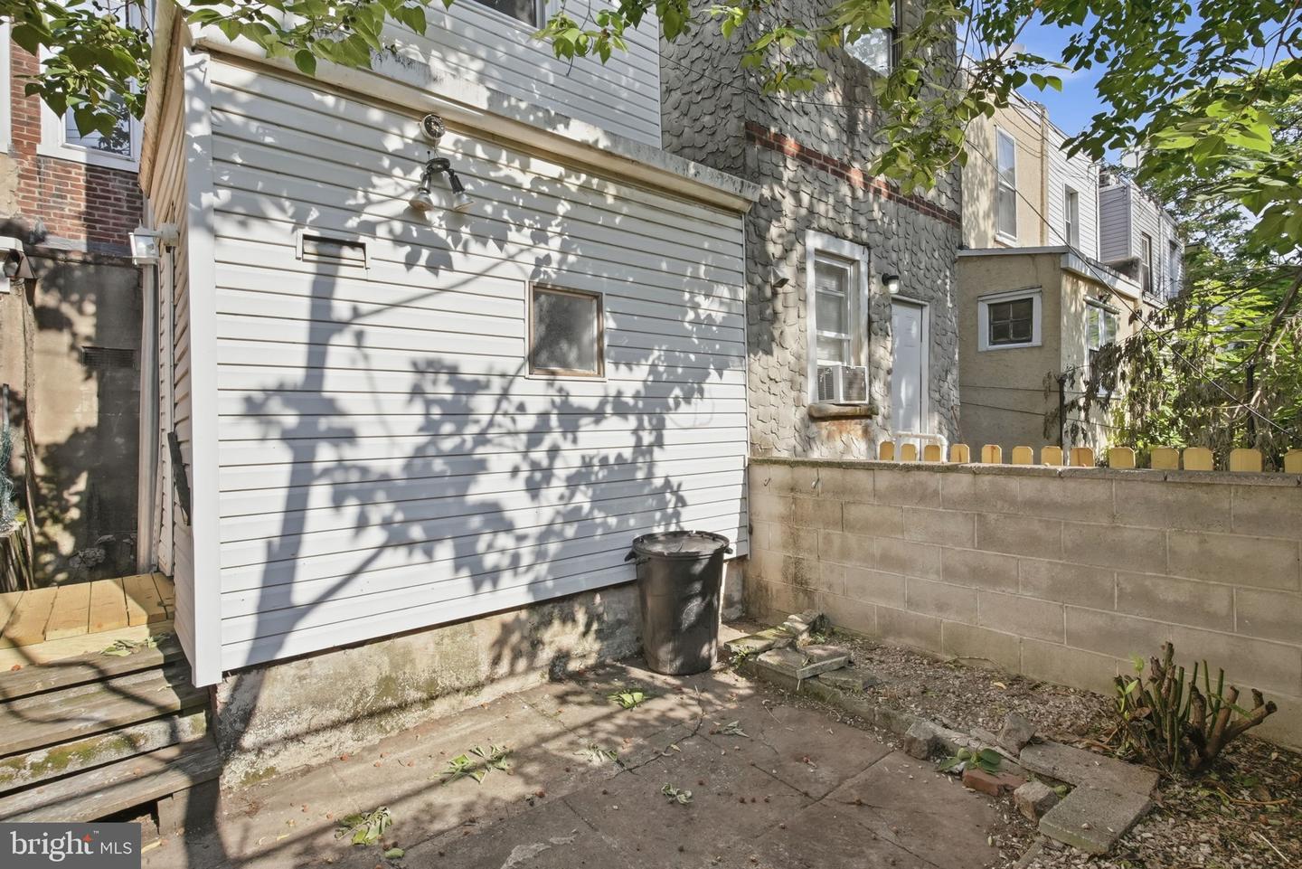 1631 S Etting St Property Photo 28
