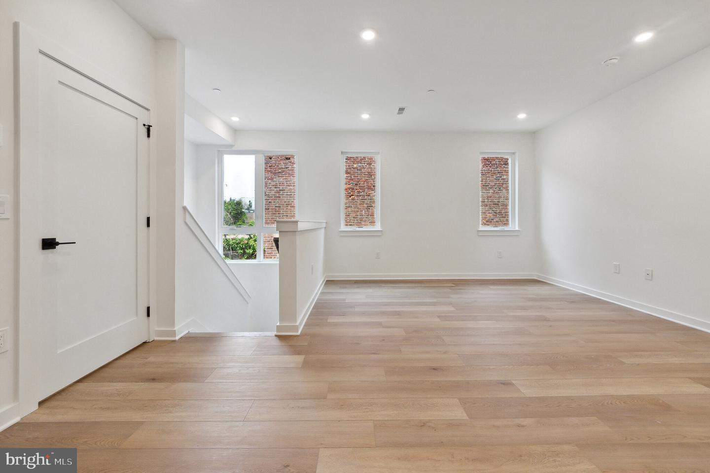 4061 Powelton Ave #2 Property Photo 4