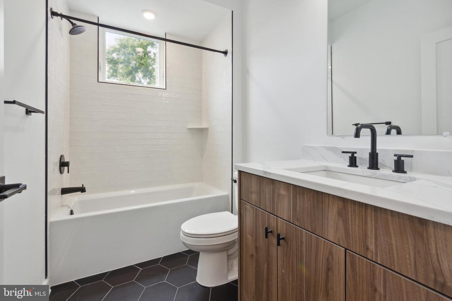 4061 Powelton Ave #2 Property Photo 8