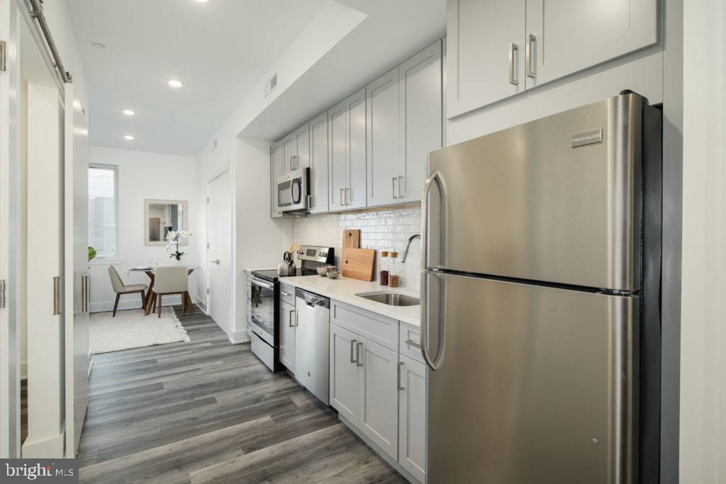 1245 Ridge Ave #unit 305 Property Photo 1