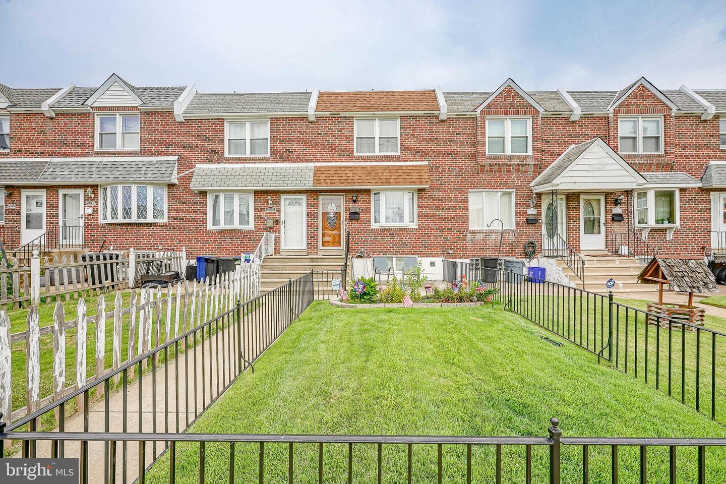 4545 Pennypack St Property Photo 1