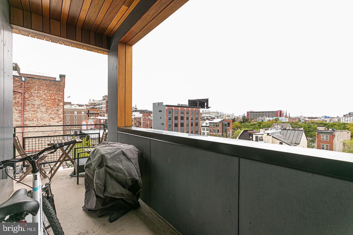 240 N 2nd St #unit 4w Property Photo 13