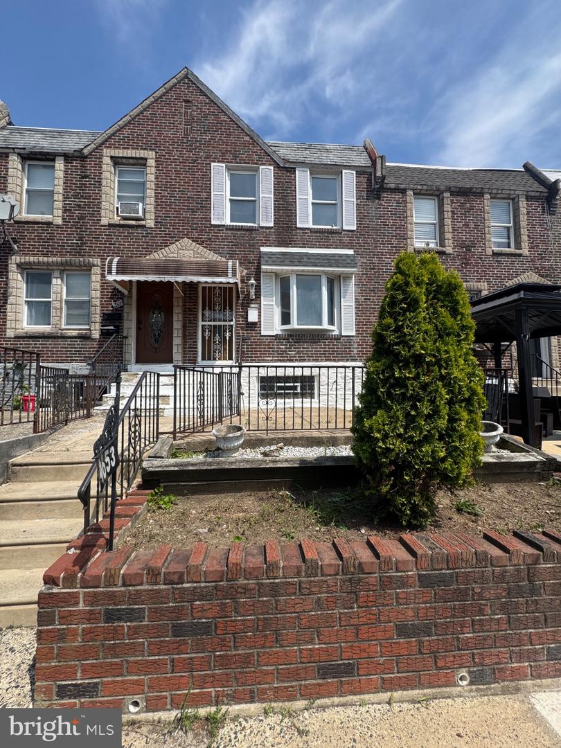 4653 Shelbourne St Property Photo 1