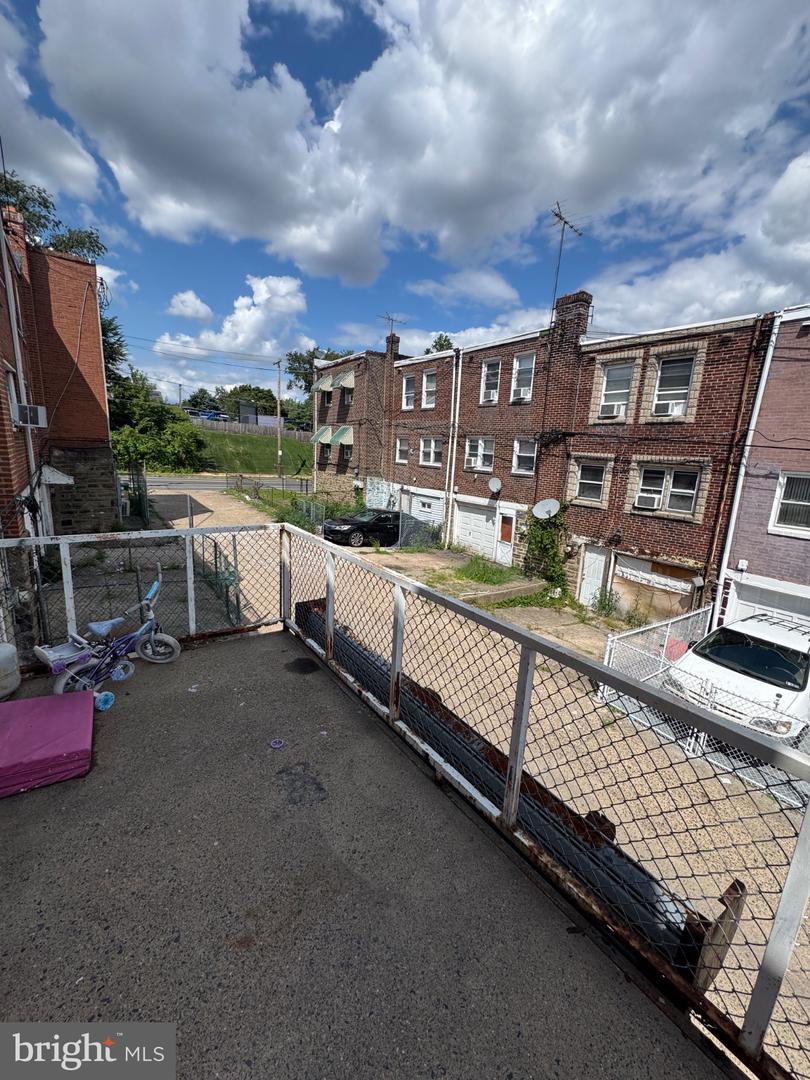 4653 Shelbourne St Property Photo 11