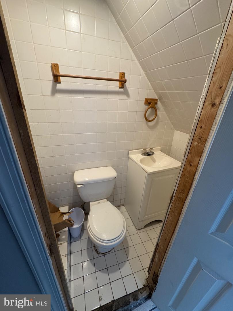 4653 Shelbourne St Property Photo 25