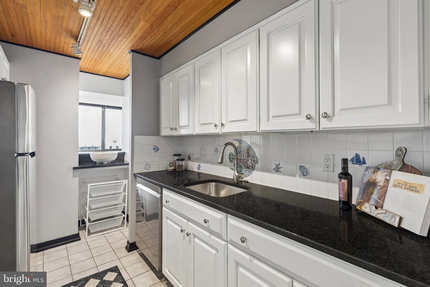 1420 Locust St #29a Property Photo 12