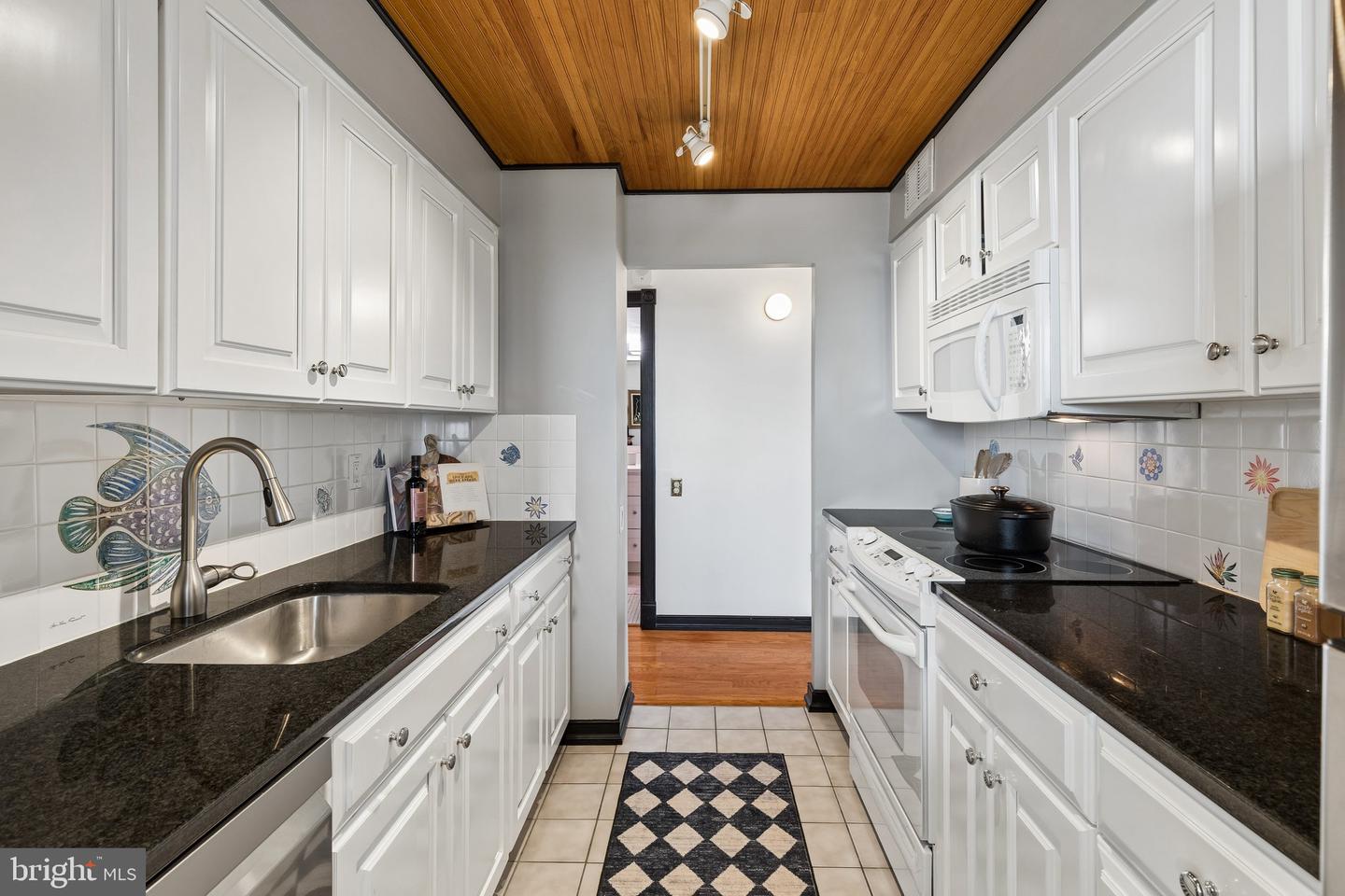 1420 Locust St #29a Property Photo 14