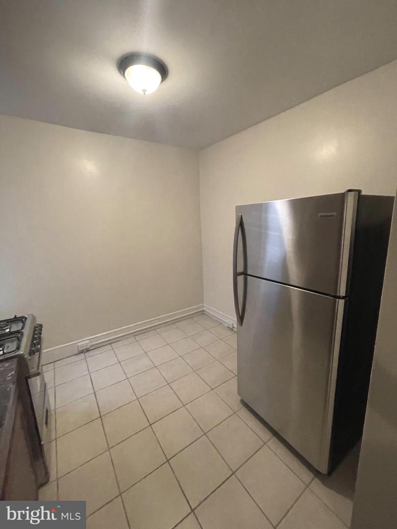 226 S 56th St #2 Property Photo 7