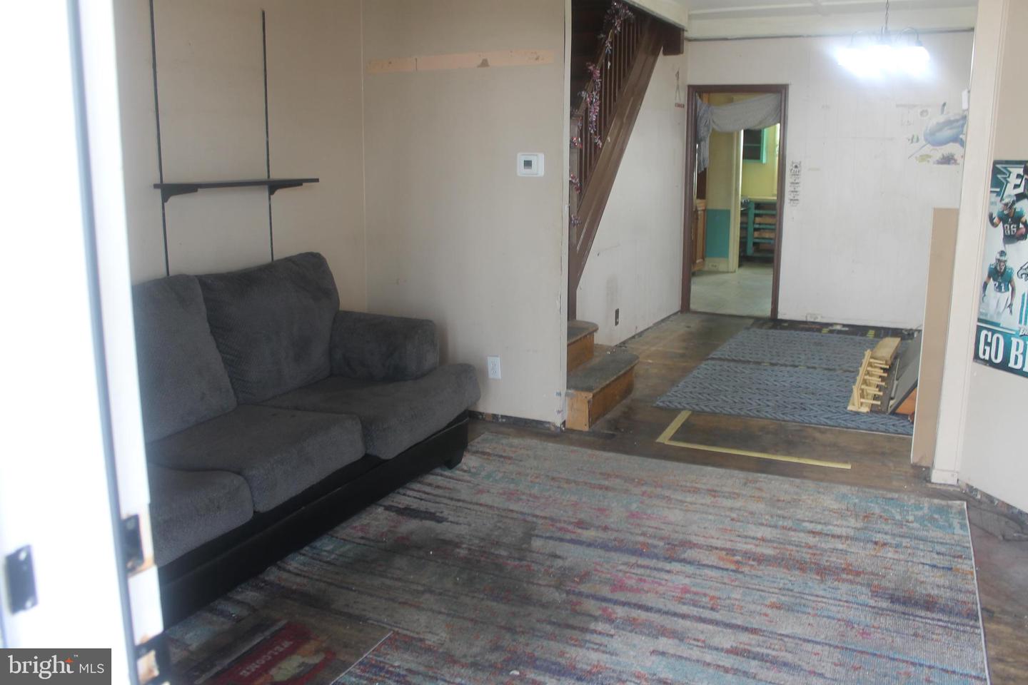4038 Neilson St Property Photo 6