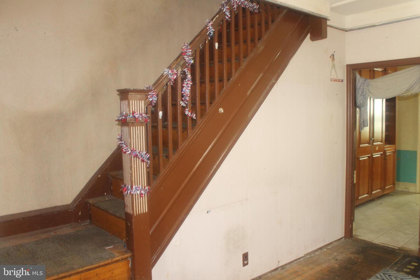 4038 Neilson St Property Photo 9