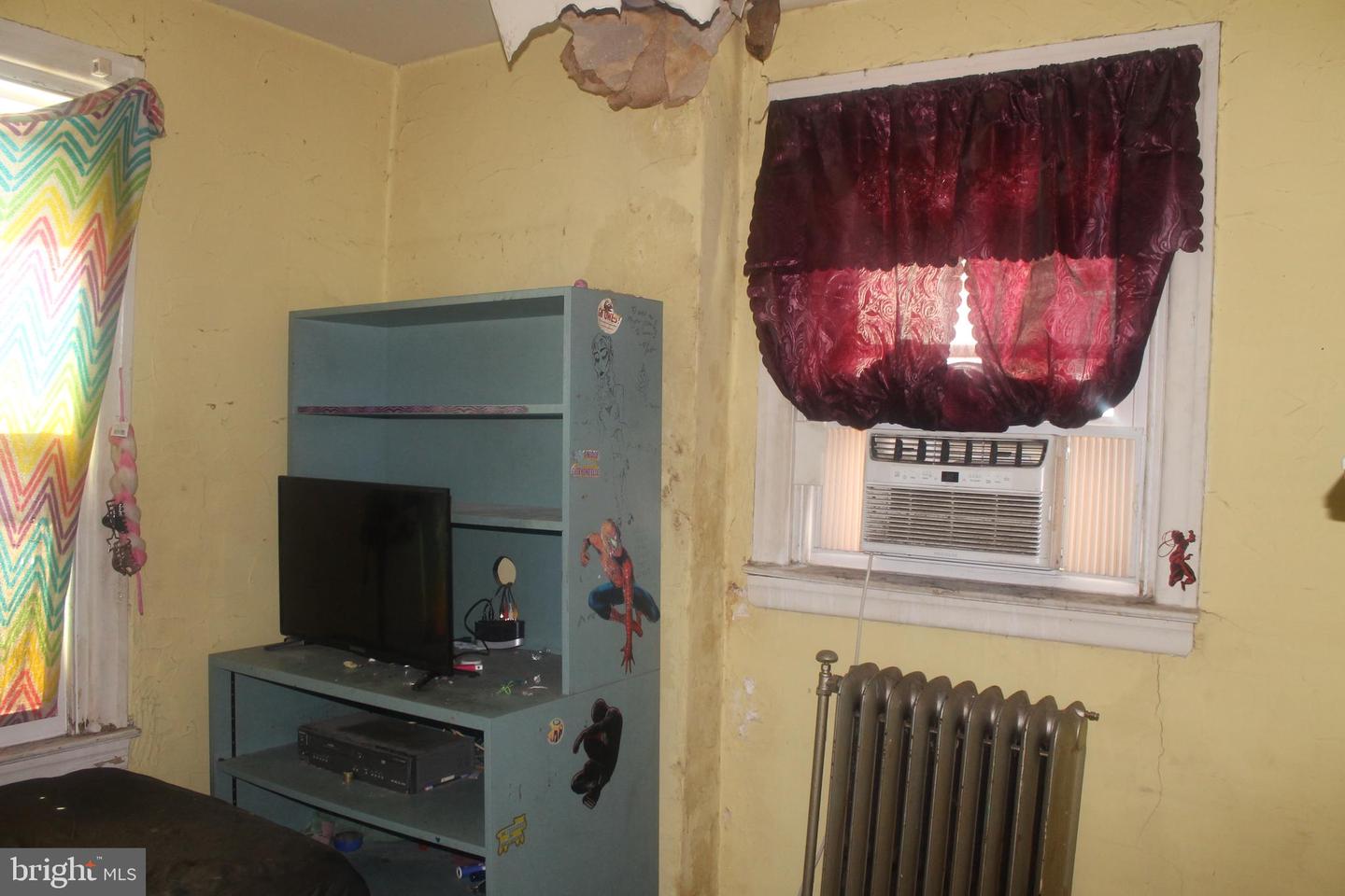 4038 Neilson St Property Photo 20
