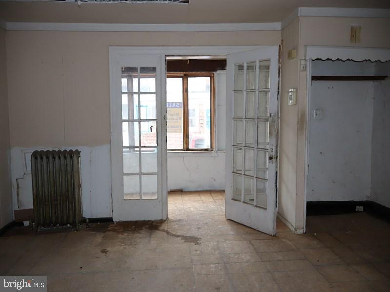 6702 Linmore Ave Property Photo 4