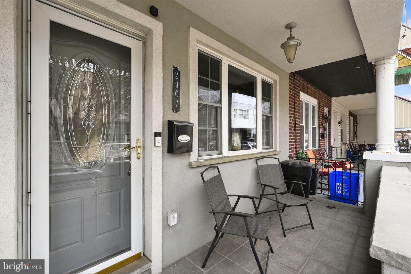 2907 S Sydenham St Property Photo 1