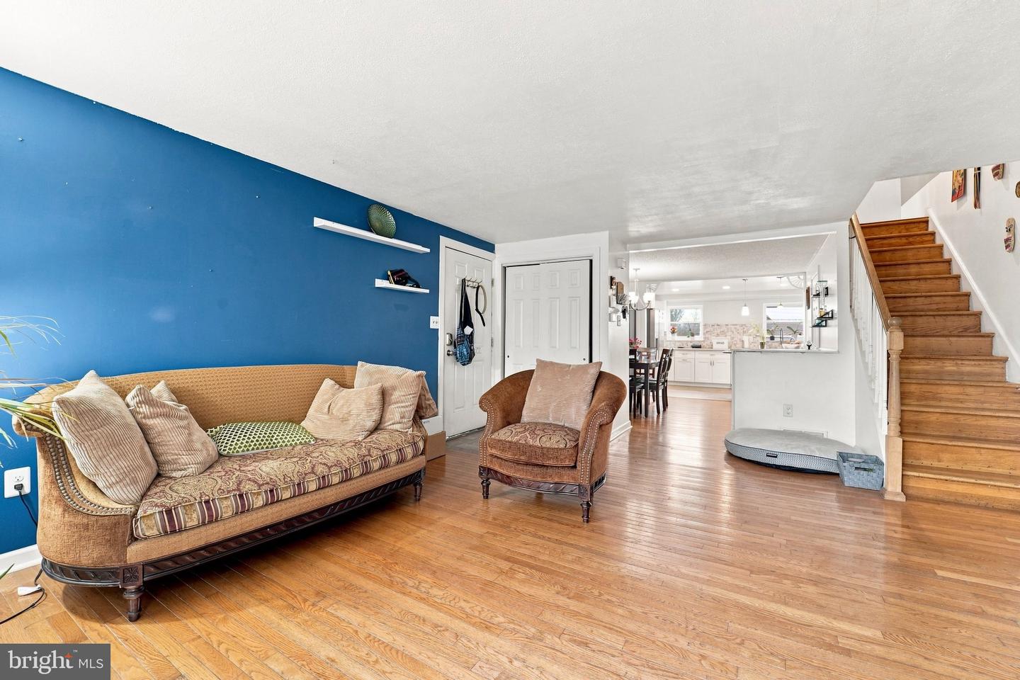8913 Dewees St Property Photo 3