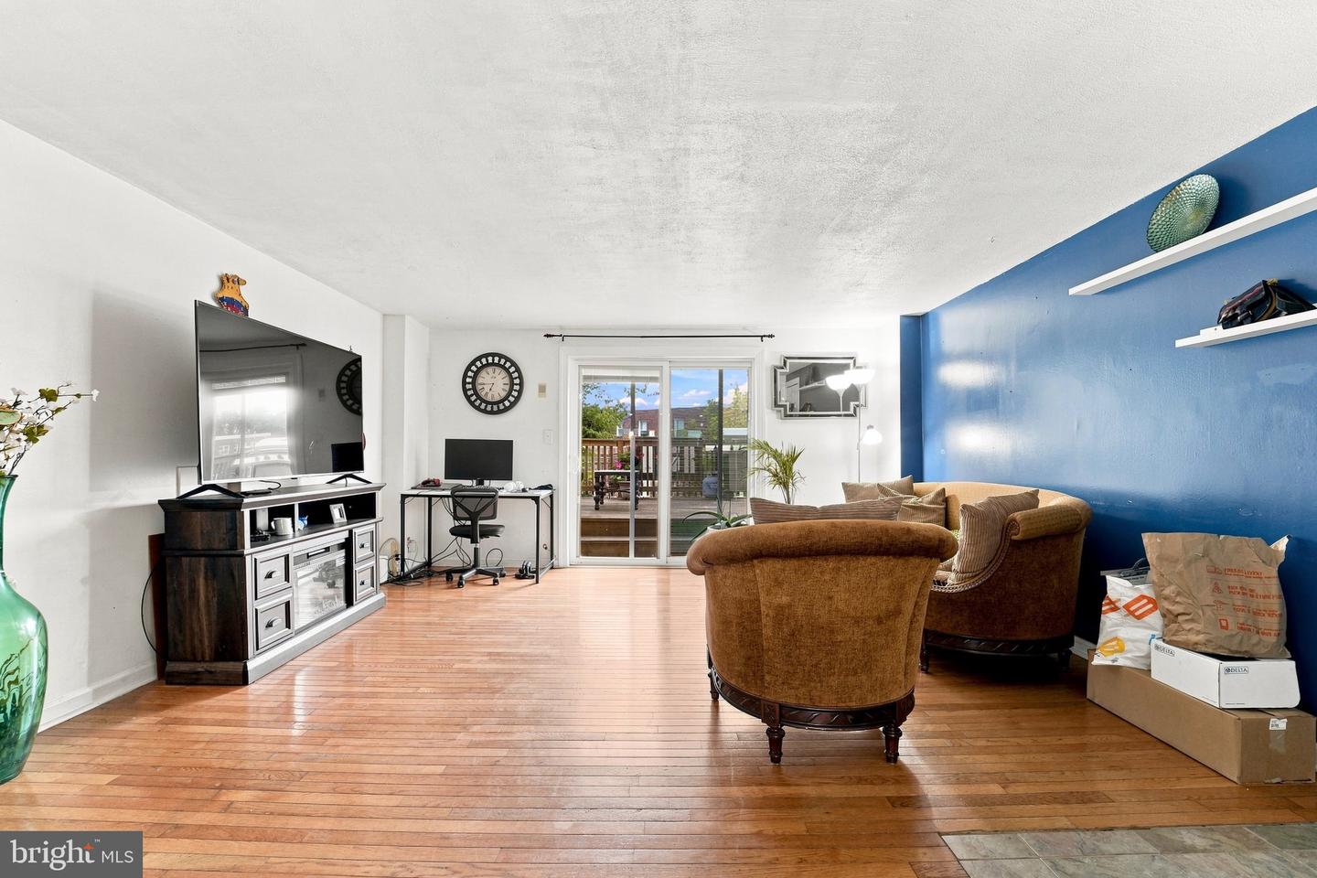 8913 Dewees St Property Photo 11