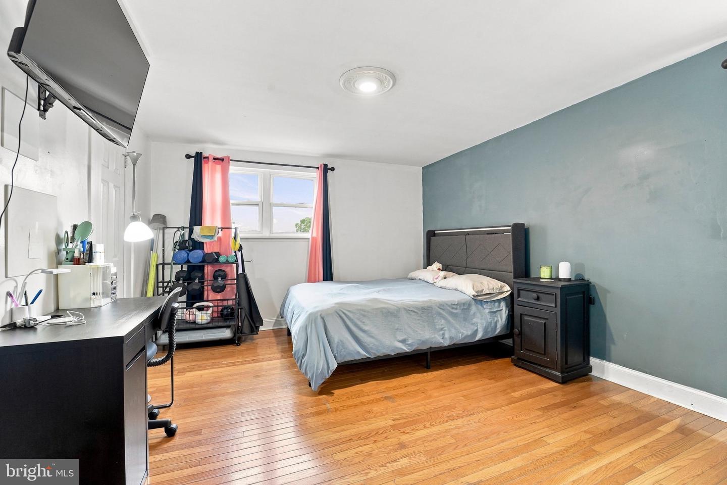 8913 Dewees St Property Photo 19