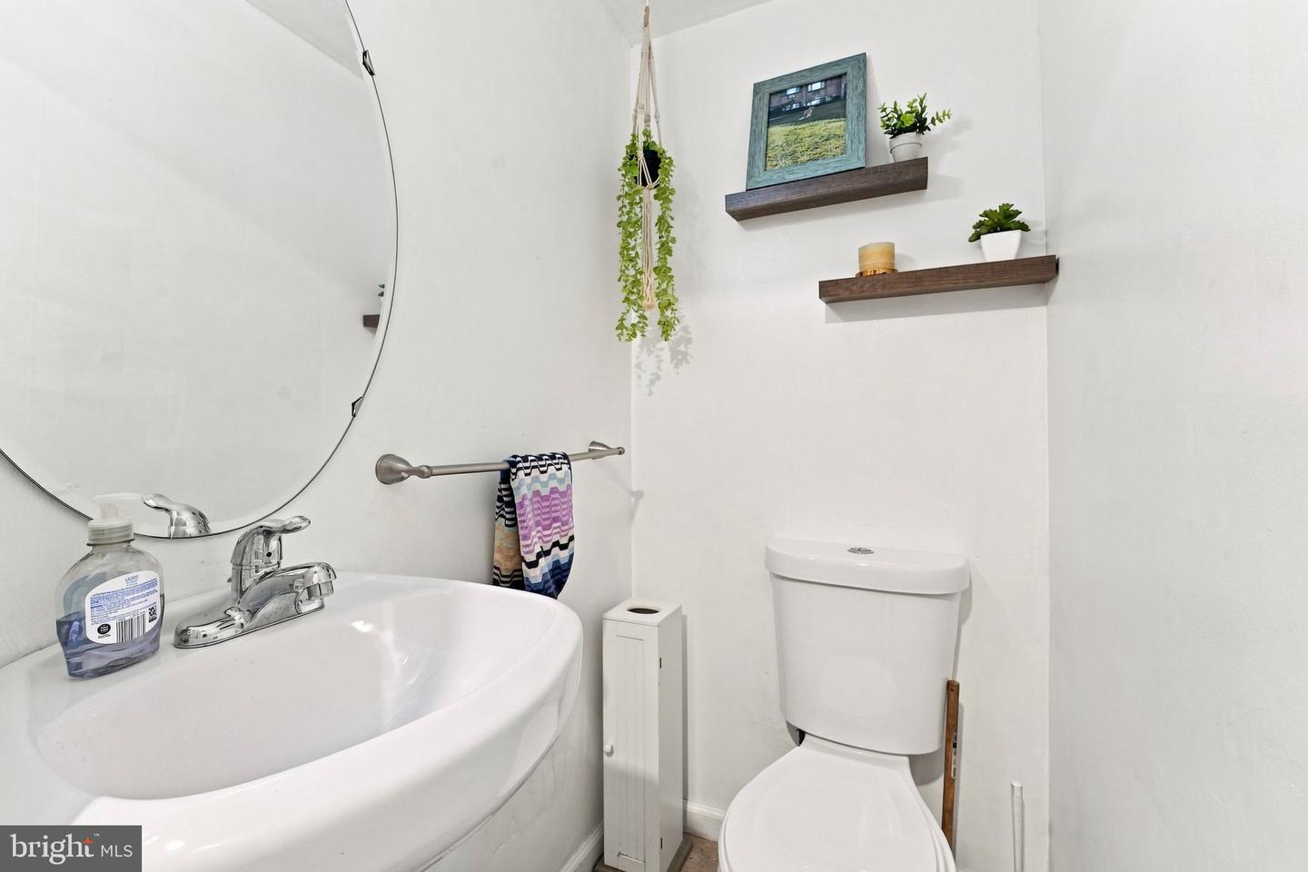 8913 Dewees St Property Photo 29