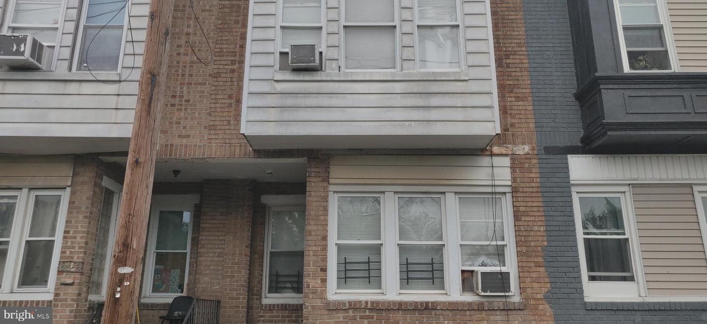 6161 Yocum St Property Photo 2