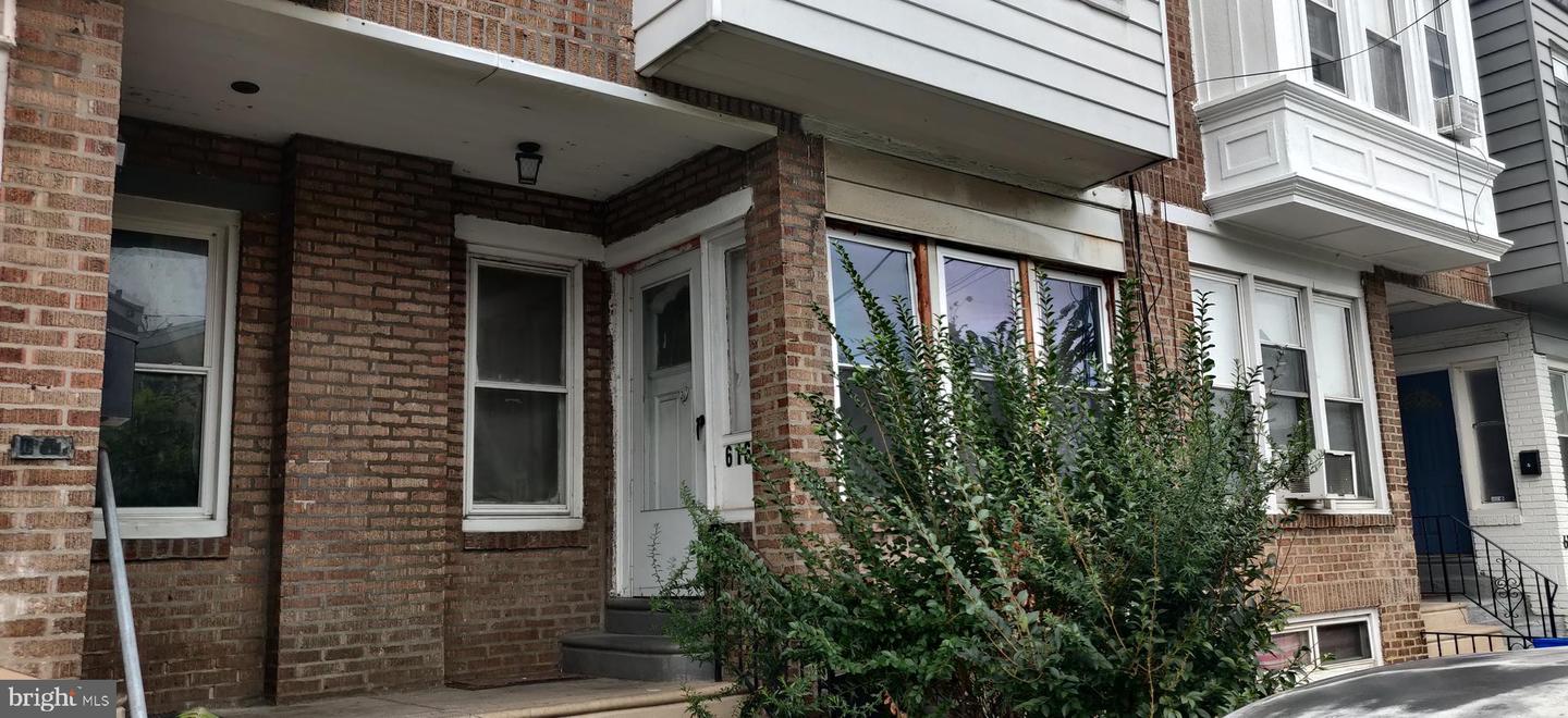 6169 Yocum St Property Photo 1
