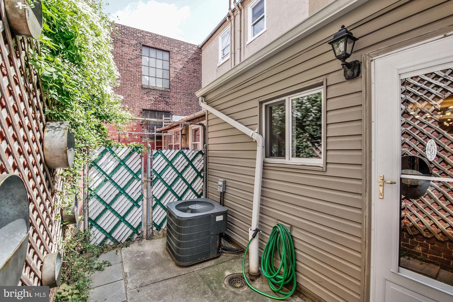 15 W Wildey St Property Photo 26