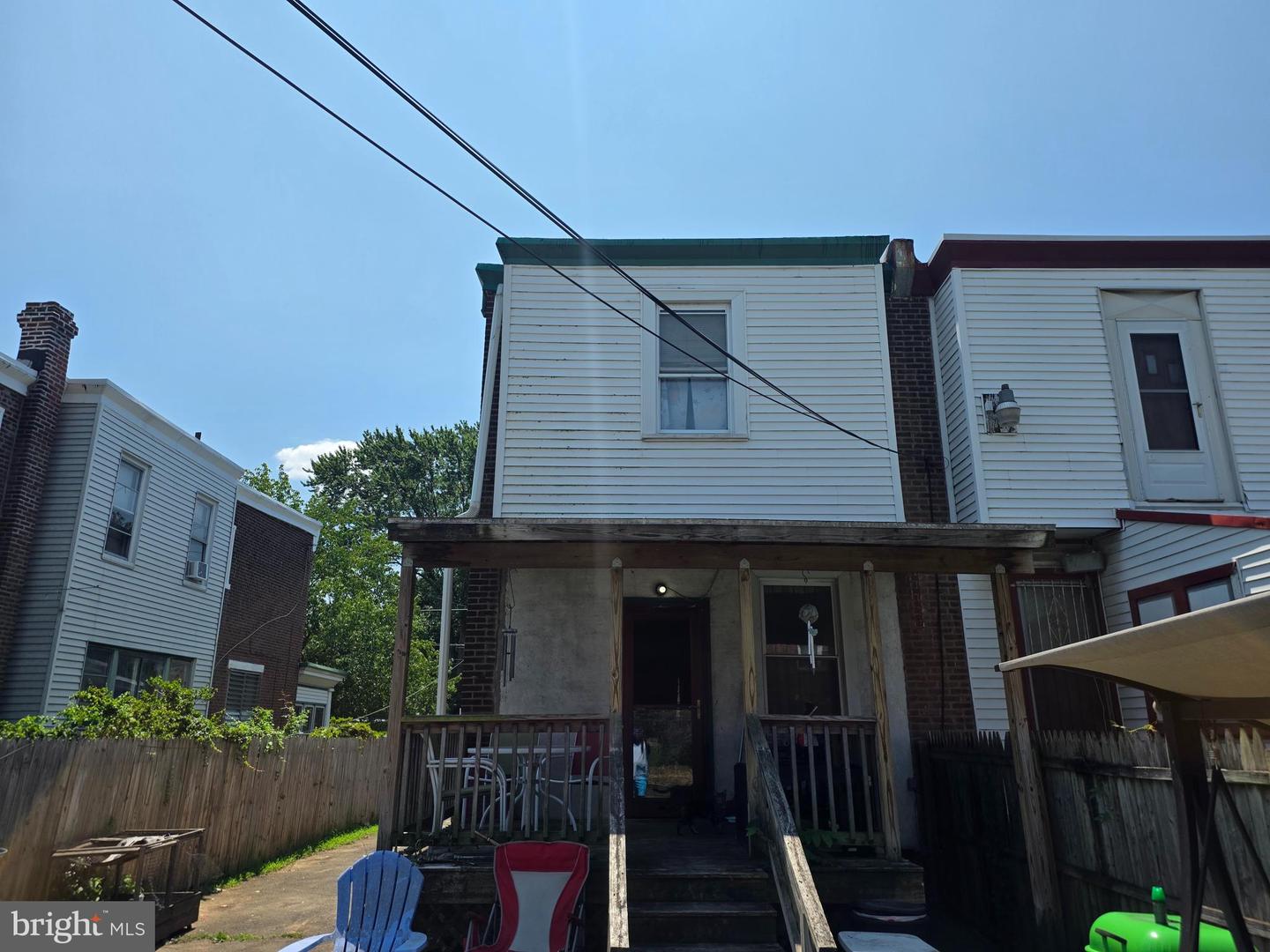 1319-21 W Champlost St Property Photo 4