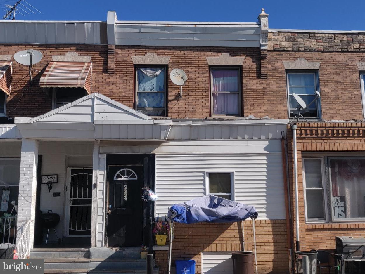 2231 S Felton St Property Photo 1