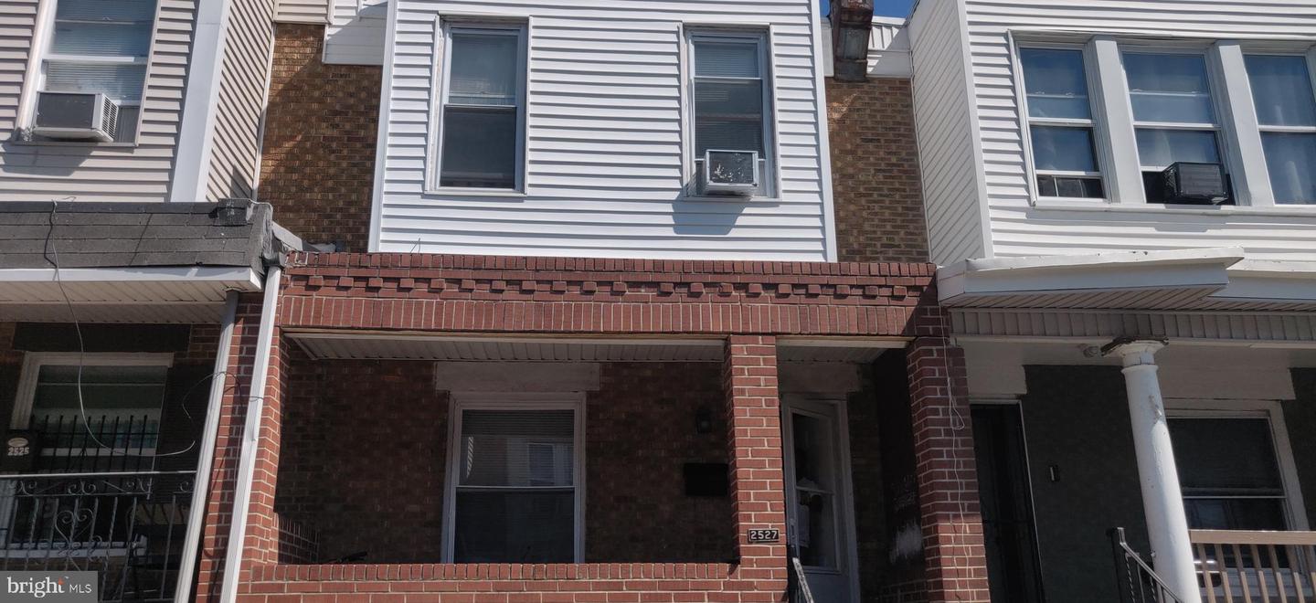 2527 S Millick St Property Photo 1