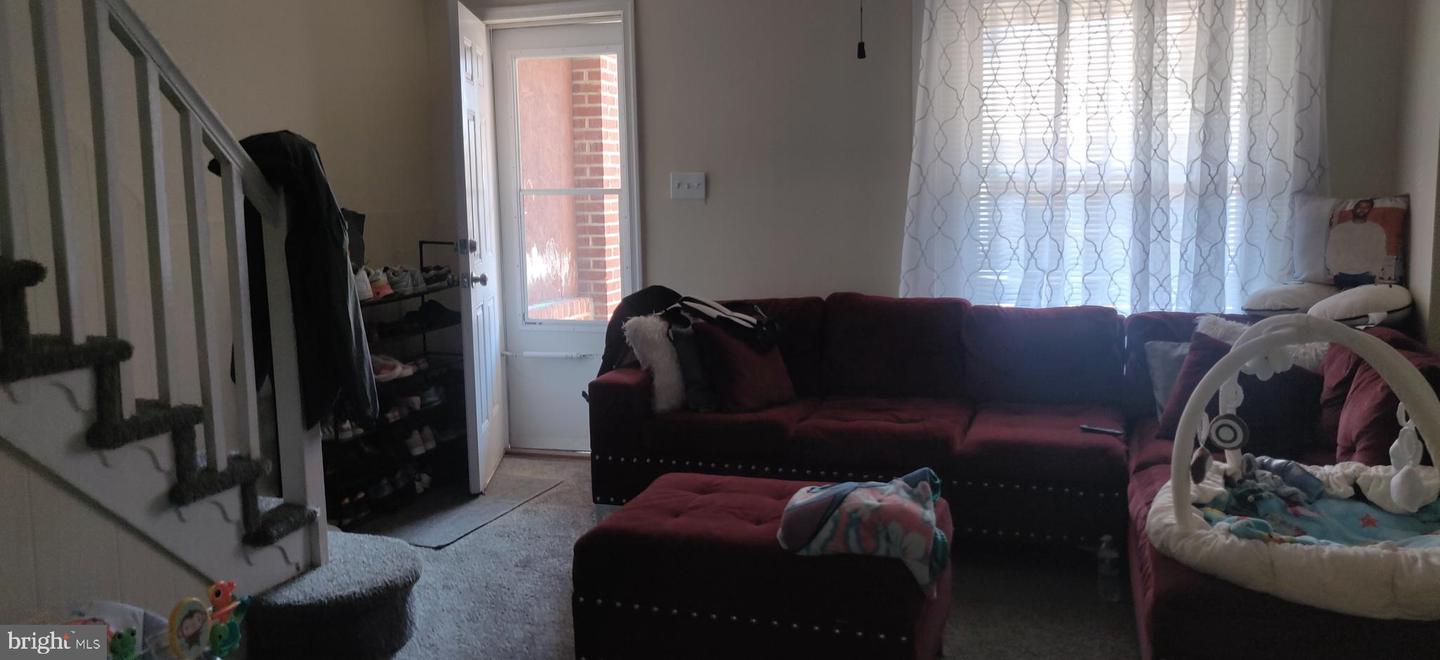 2527 S Millick St Property Photo 2