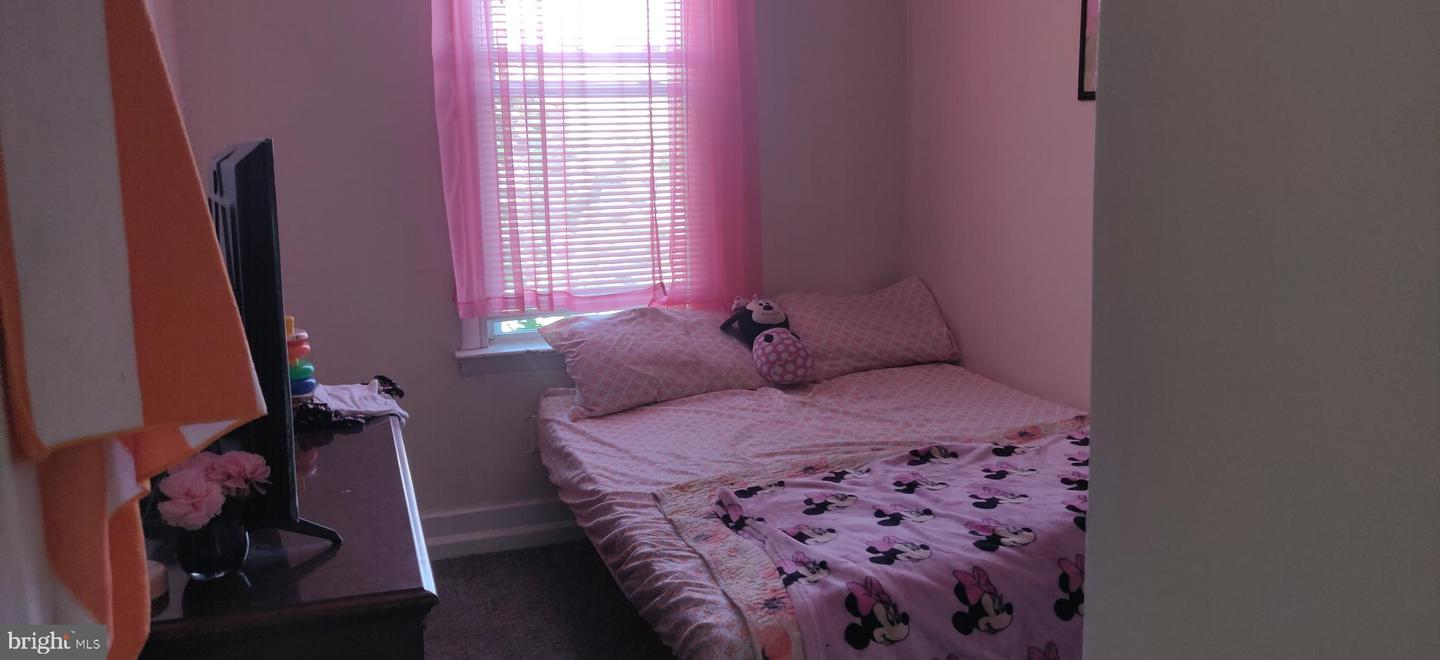 2527 S Millick St Property Photo 7