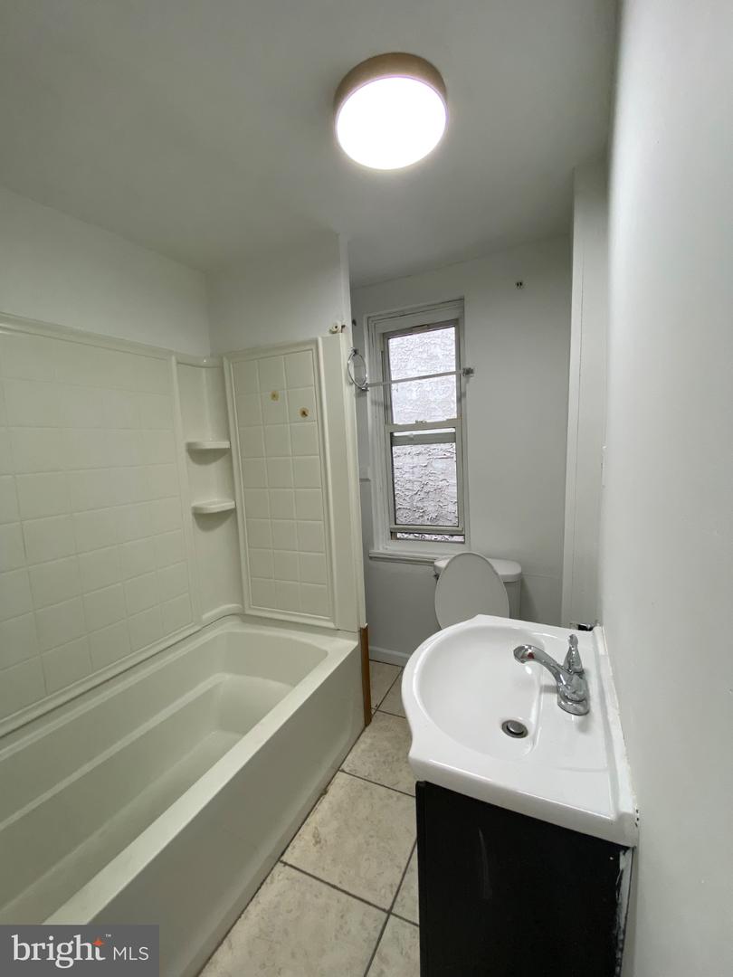 1640 N Gratz St Property Photo 9