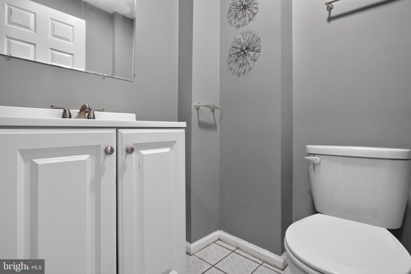 2546 W Gordon St Property Photo 7